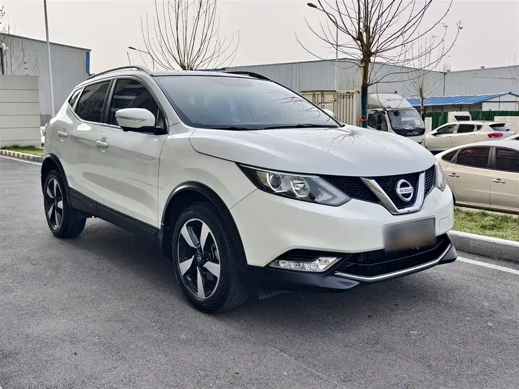 Nissan Qashqai — фото 25