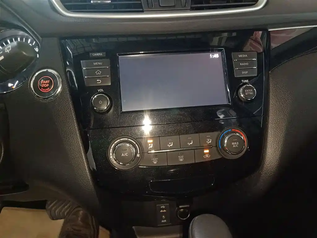 Nissan Qashqai — фото 5