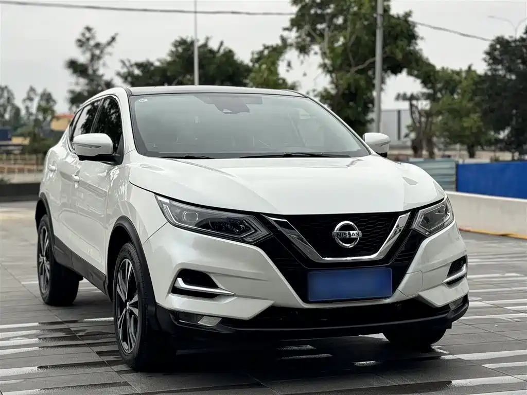 Nissan Qashqai — фото 4