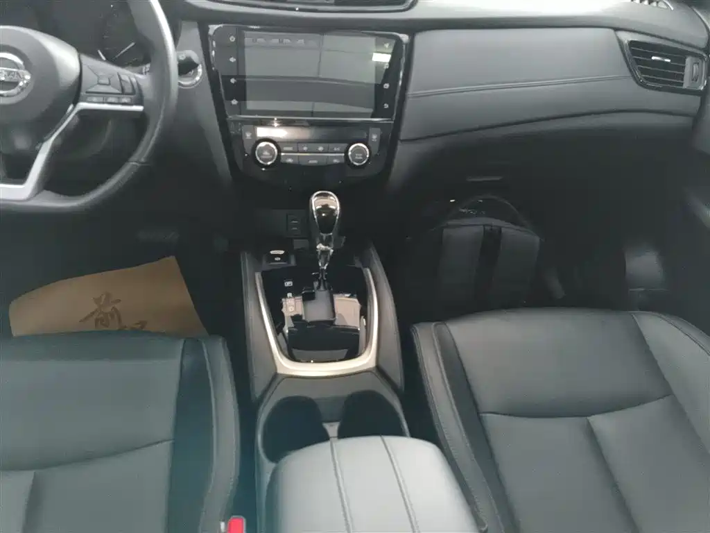 Nissan X-Trail — фото 14