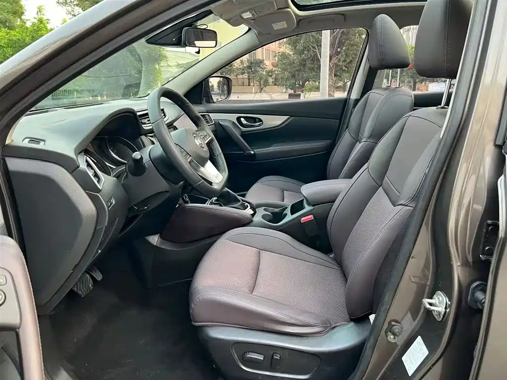 Nissan Qashqai — фото 11