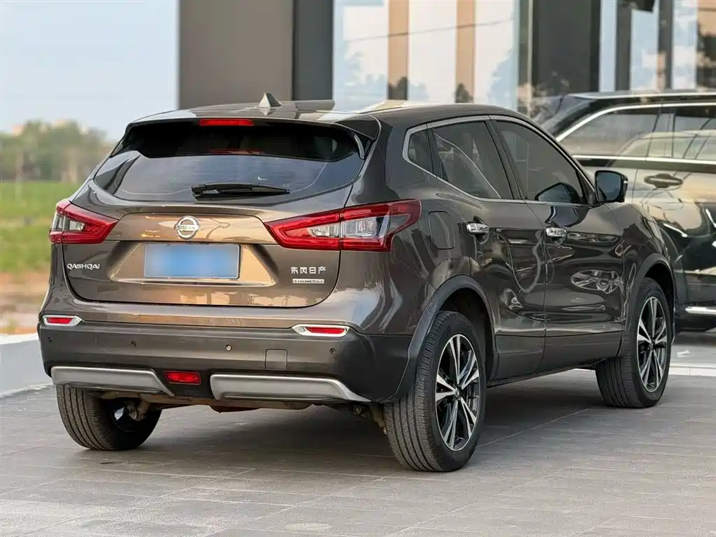 Nissan Qashqai — фото 3