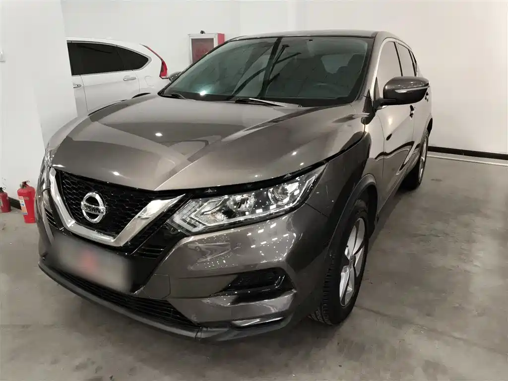 Nissan Qashqai — фото 2