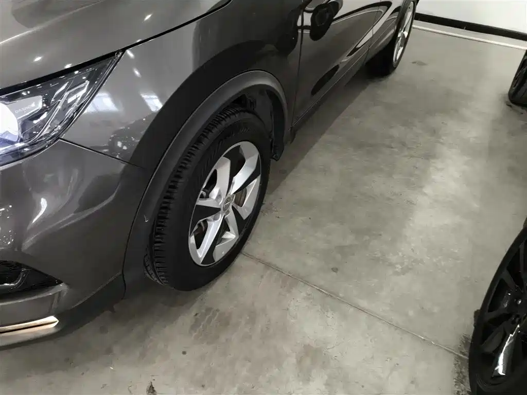 Nissan Qashqai — фото 25