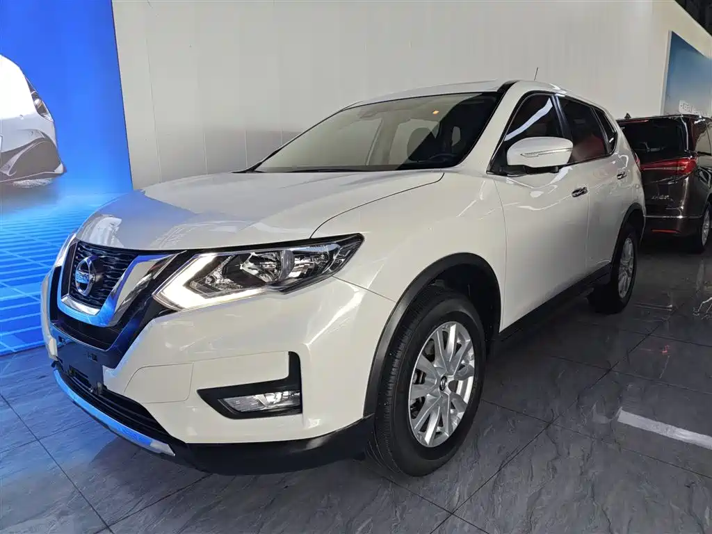 Nissan X-Trail — фото 2