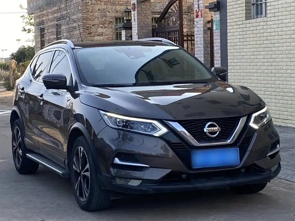 Nissan Qashqai — фото 13