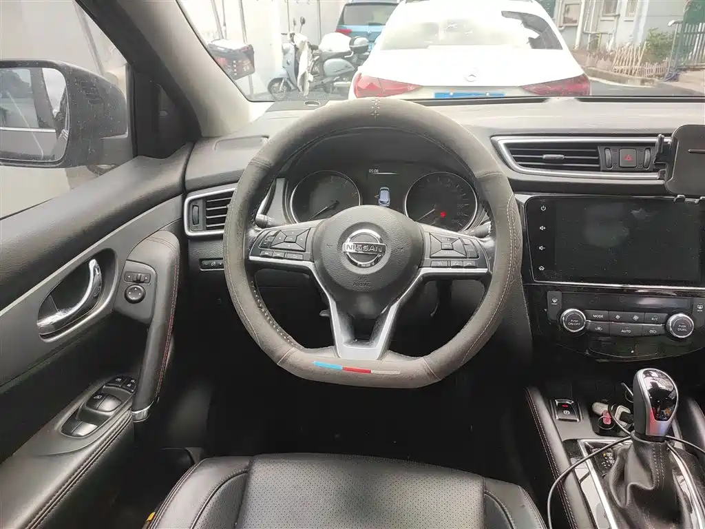 Nissan Qashqai — фото 3