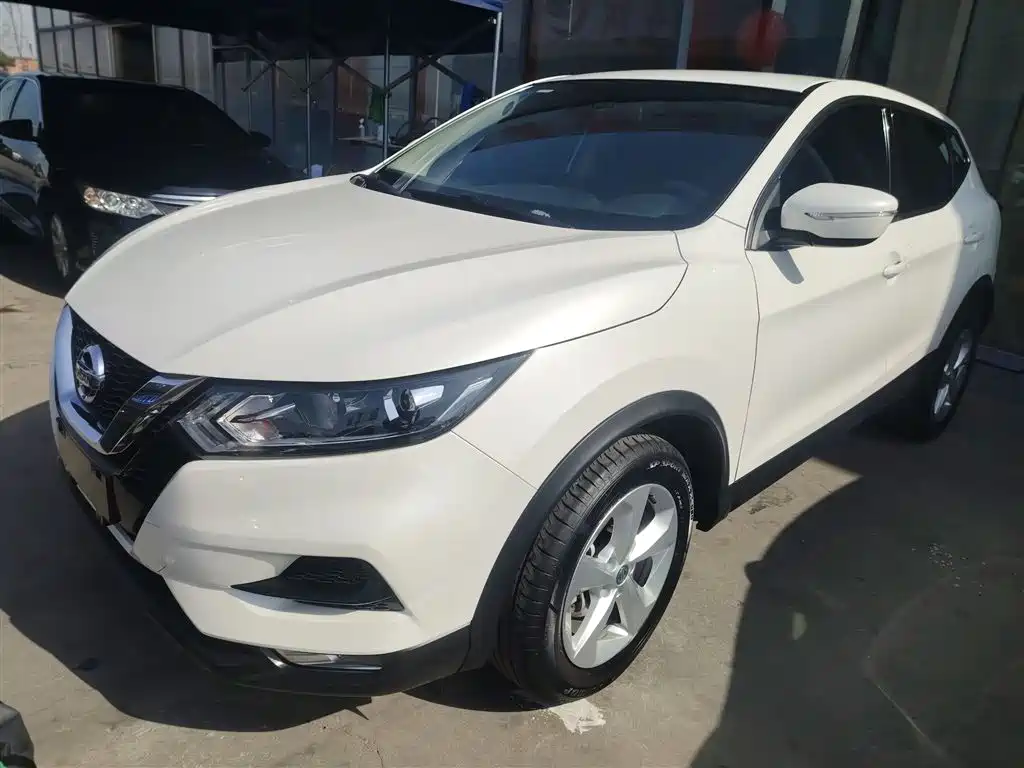 Nissan Qashqai — фото 2