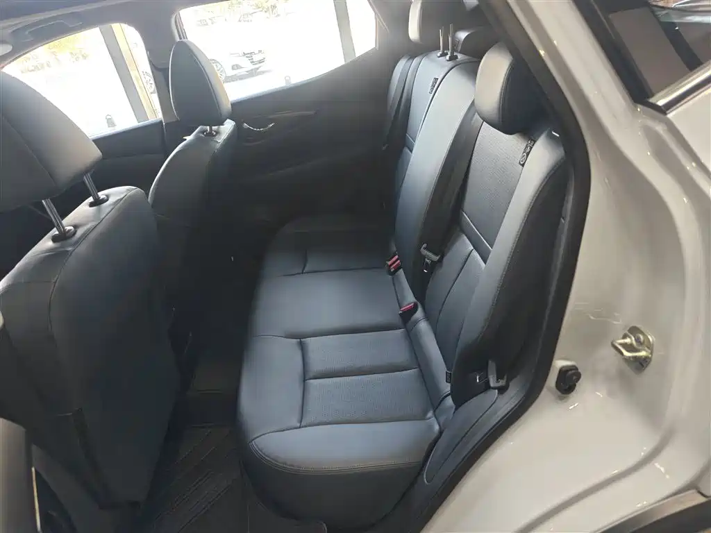 Nissan Qashqai — фото 13