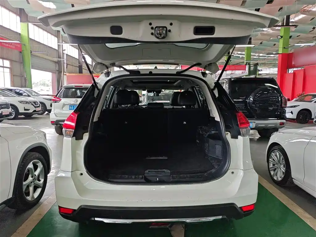 Nissan X-Trail — фото 19