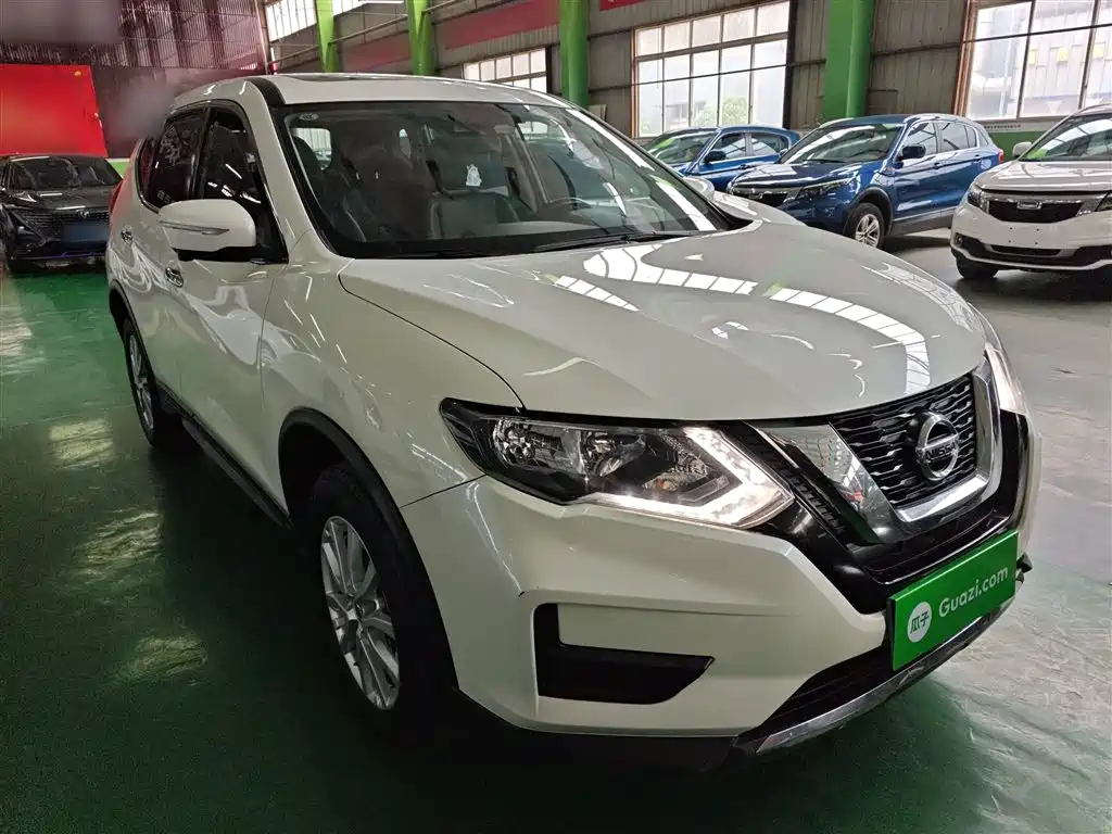 Nissan X-Trail — фото 4