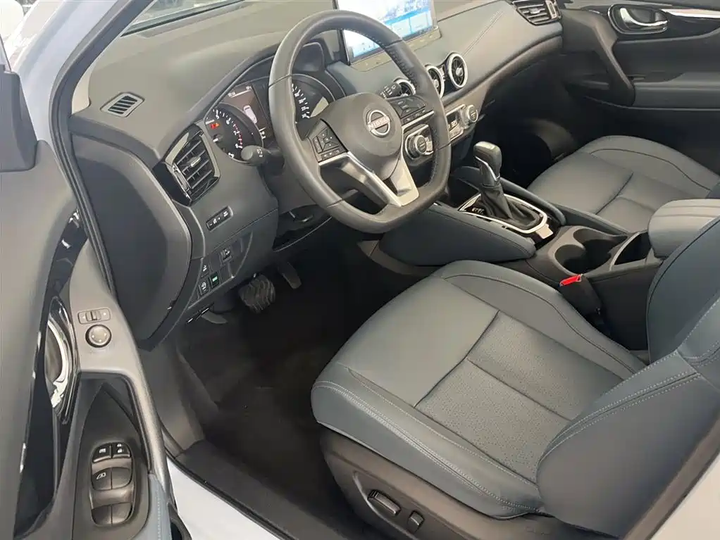 Nissan Qashqai — фото 14