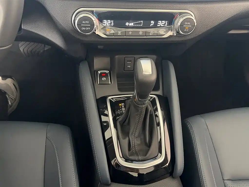 Nissan Qashqai — фото 17