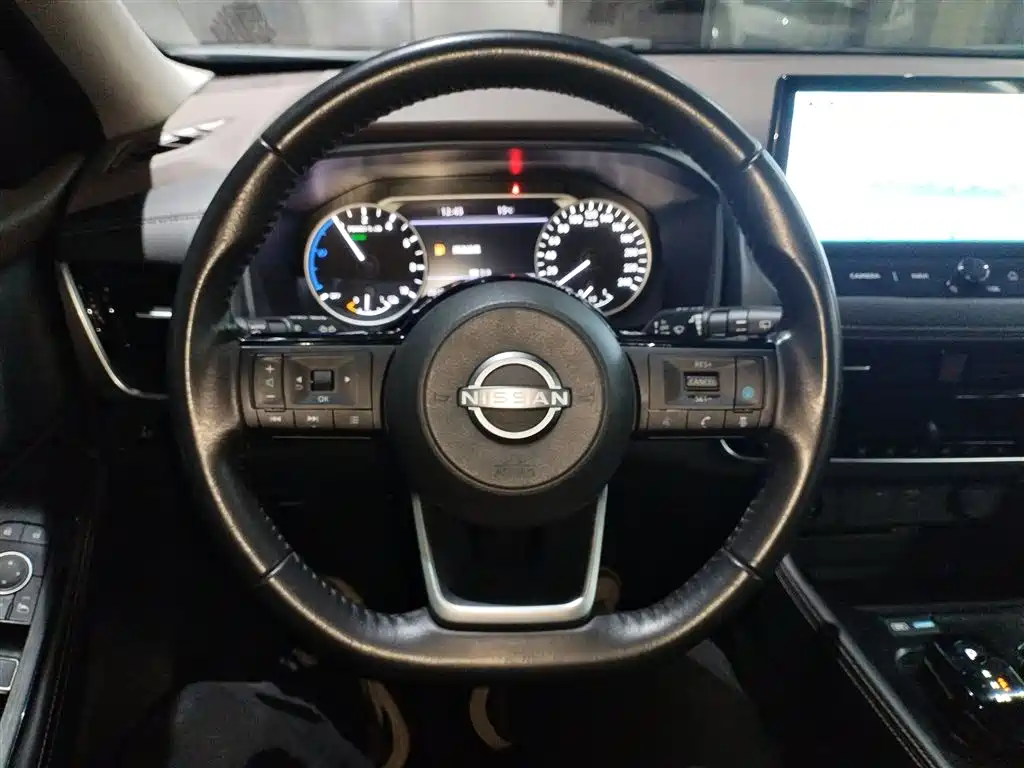 Nissan X-Trail — фото 11