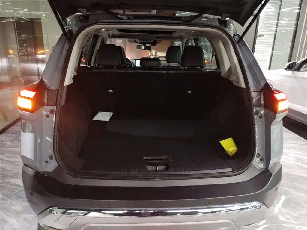 Nissan X-Trail — фото 19