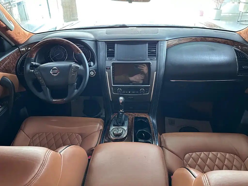 Nissan Patrol — фото 6
