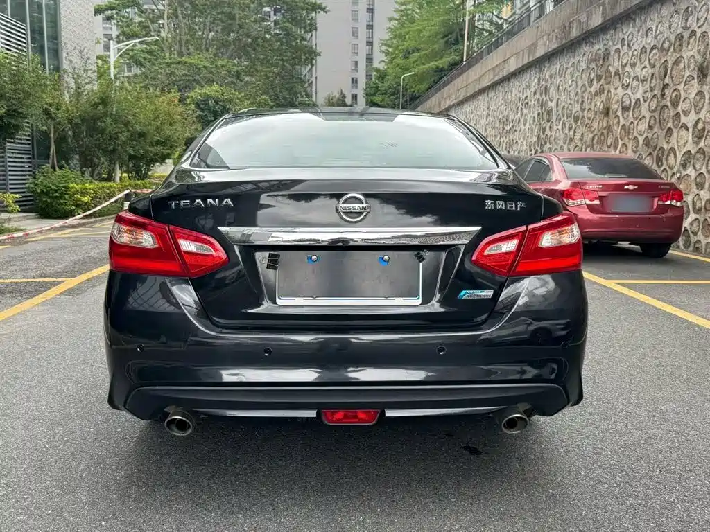Nissan Teana — фото 18