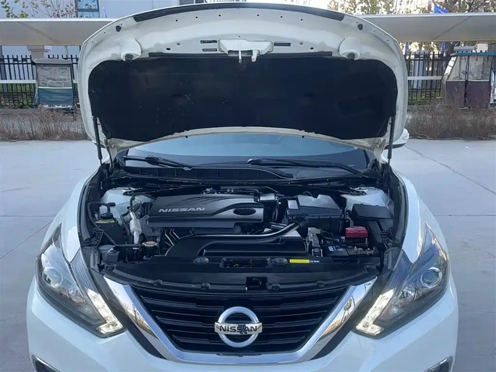 Nissan Teana — фото 11