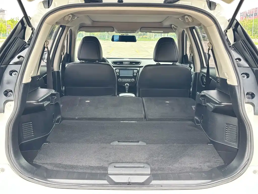 Nissan X-Trail — фото 26