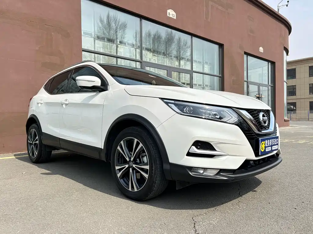 Nissan Qashqai — фото 3