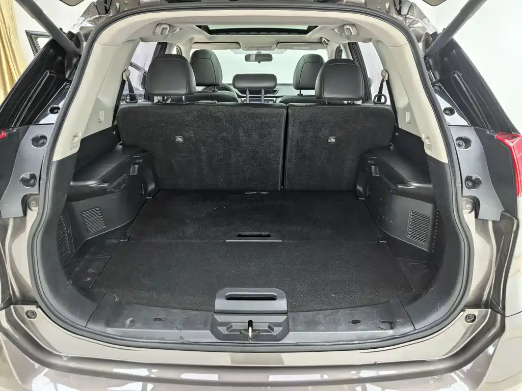 Nissan X-Trail — фото 17