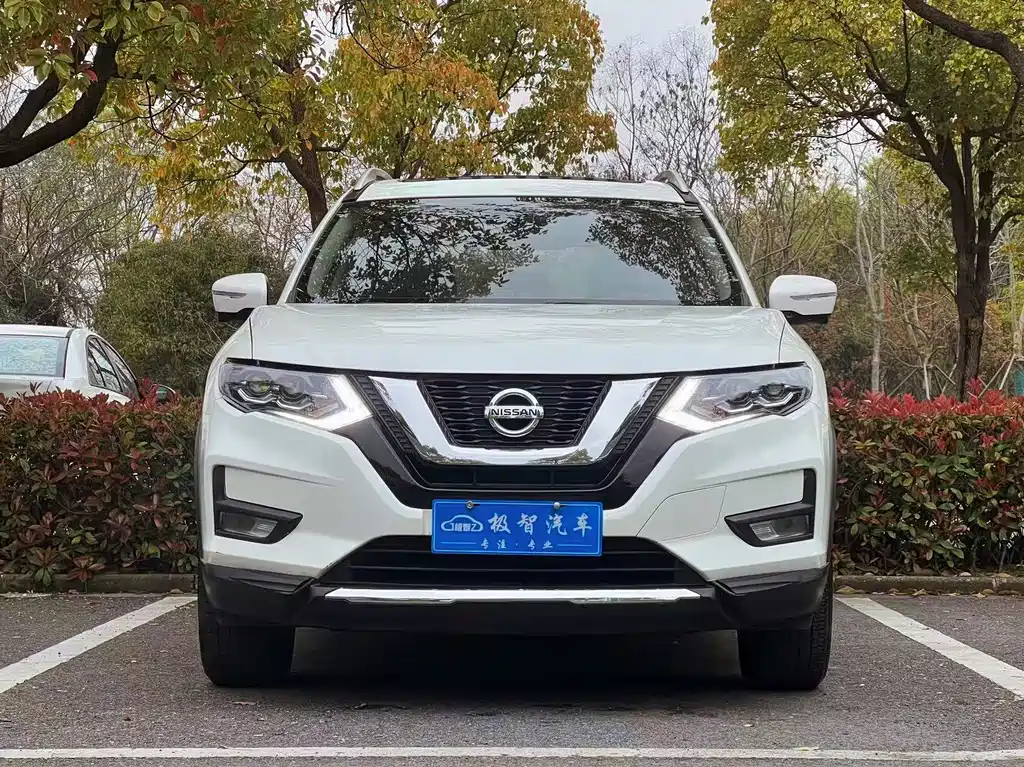 Nissan X-Trail — фото 2