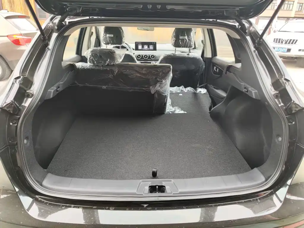 Nissan Qashqai — фото 17