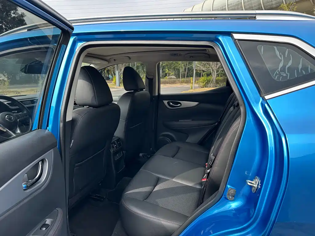 Nissan Qashqai — фото 4