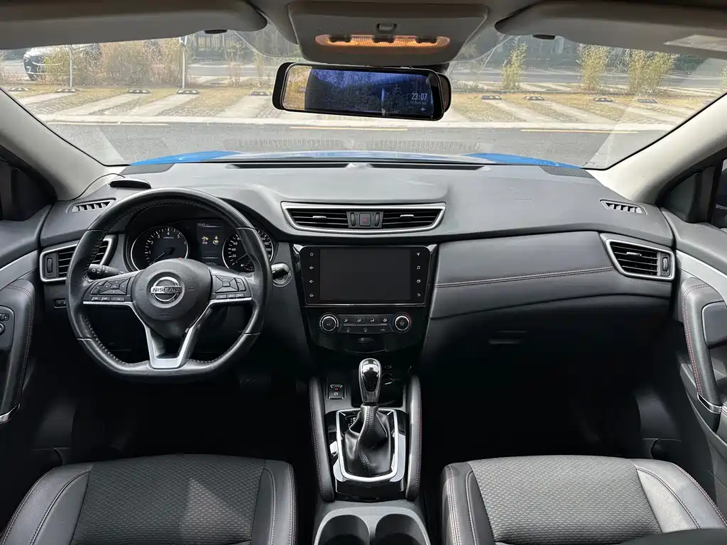 Nissan Qashqai — фото 5