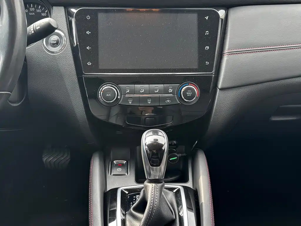 Nissan Qashqai — фото 6