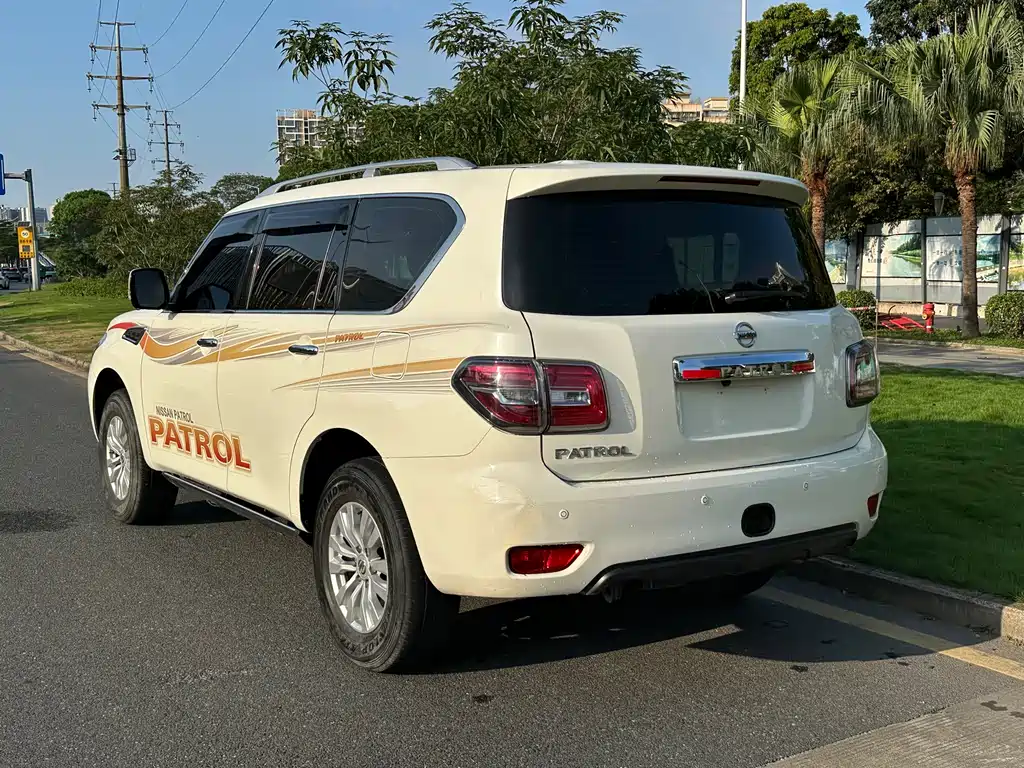 Nissan Patrol — фото 4