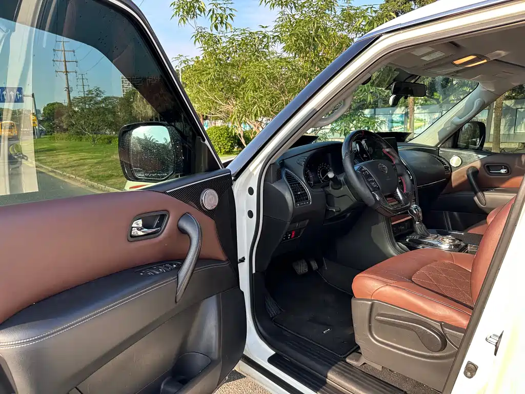 Nissan Patrol — фото 9