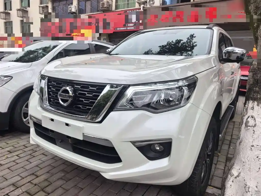 Nissan Terra — фото 2