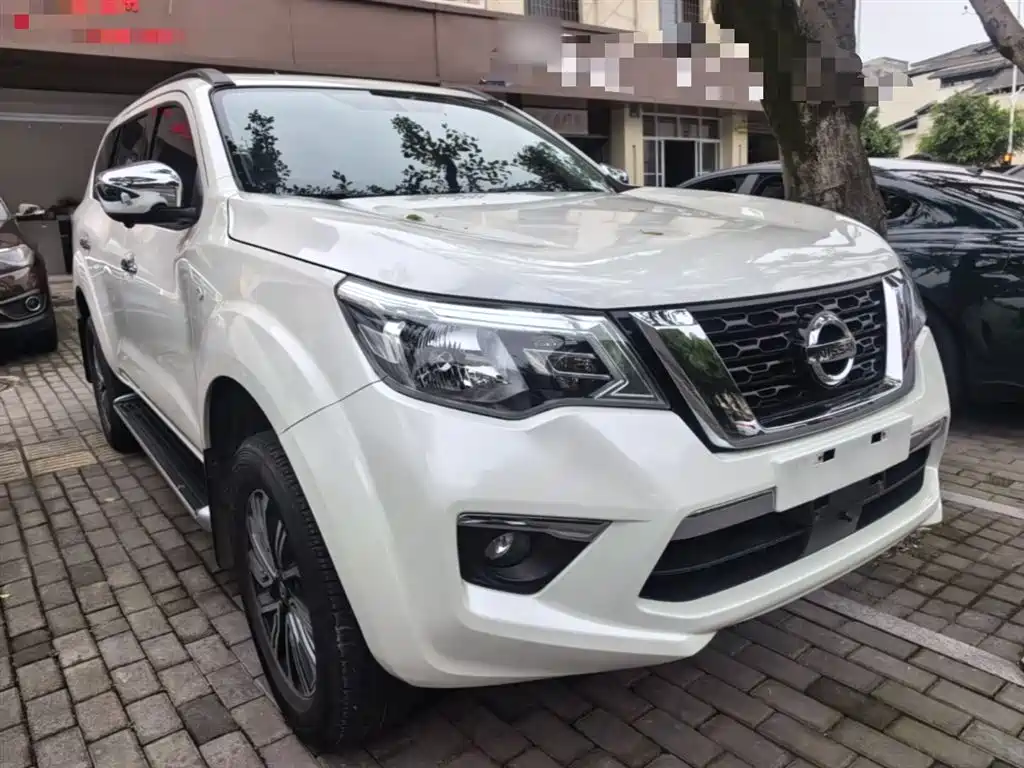 Nissan Terra — фото 4