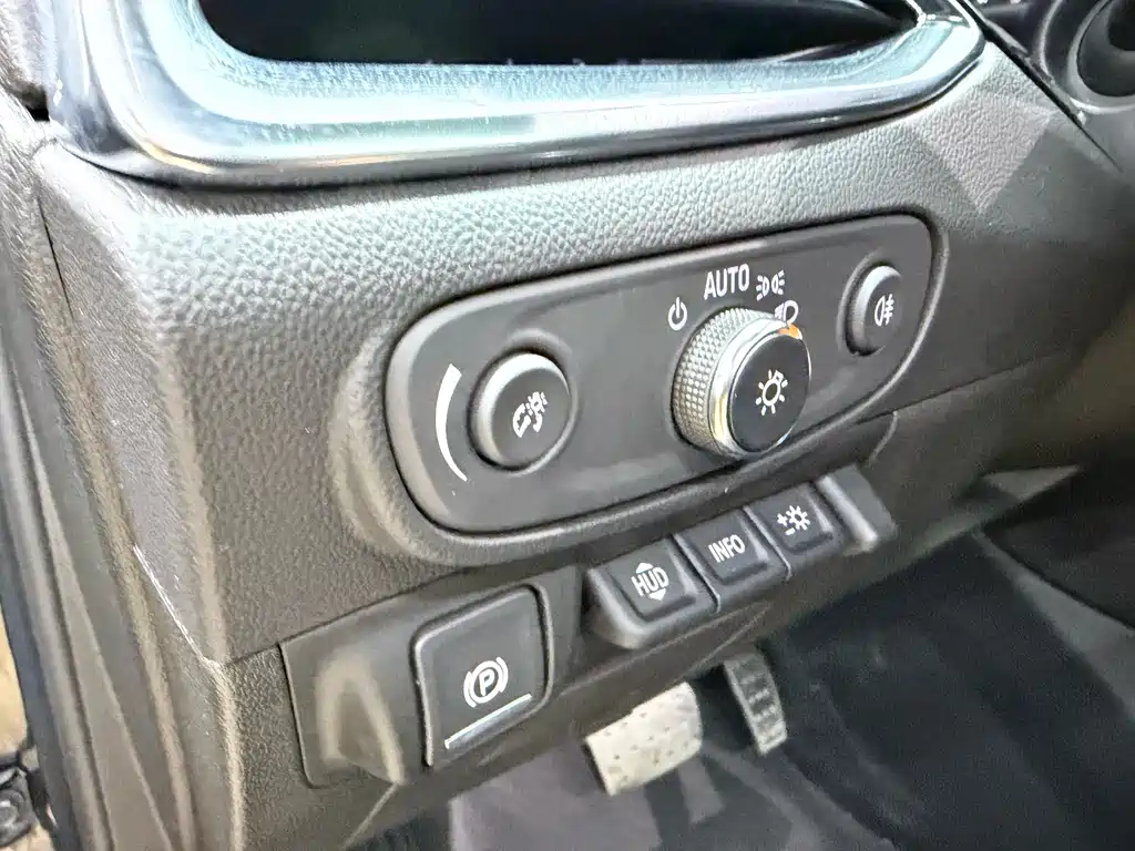 Buick Enclave — фото 20