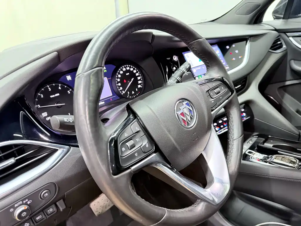 Buick Enclave — фото 24