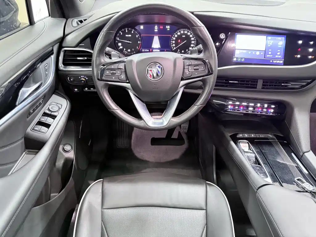 Buick Enclave — фото 10