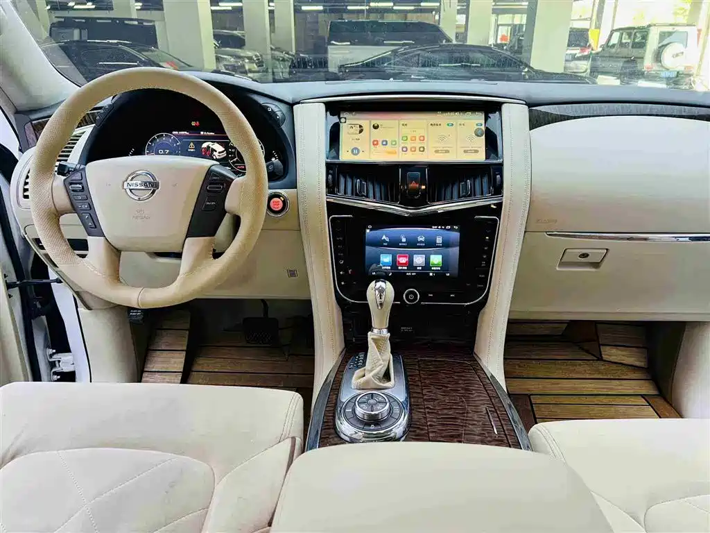 Nissan Patrol — фото 15
