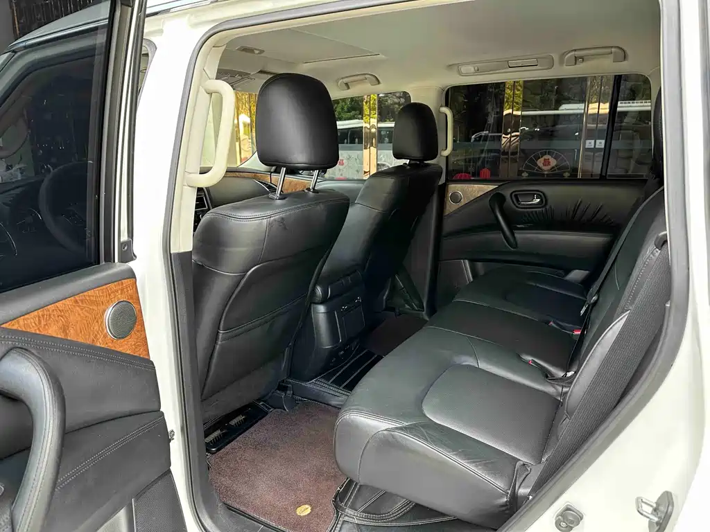 Nissan Patrol — фото 10