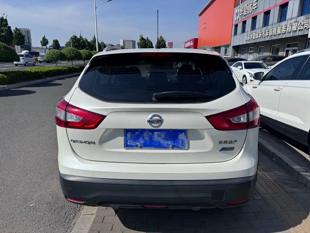Nissan Qashqai — фото 5
