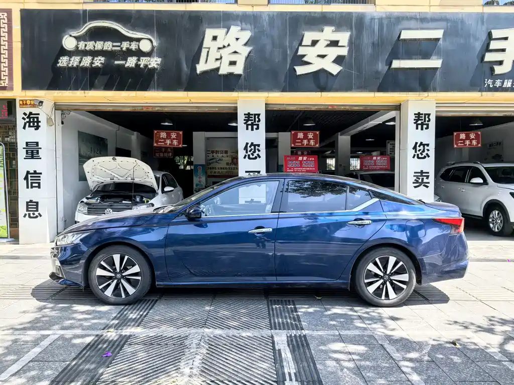 Nissan Teana — фото 5