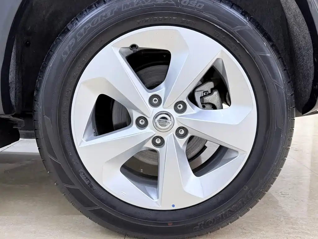 Nissan Qashqai — фото 23