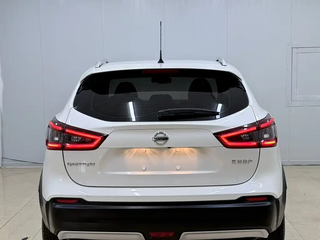 Nissan Qashqai — фото 5