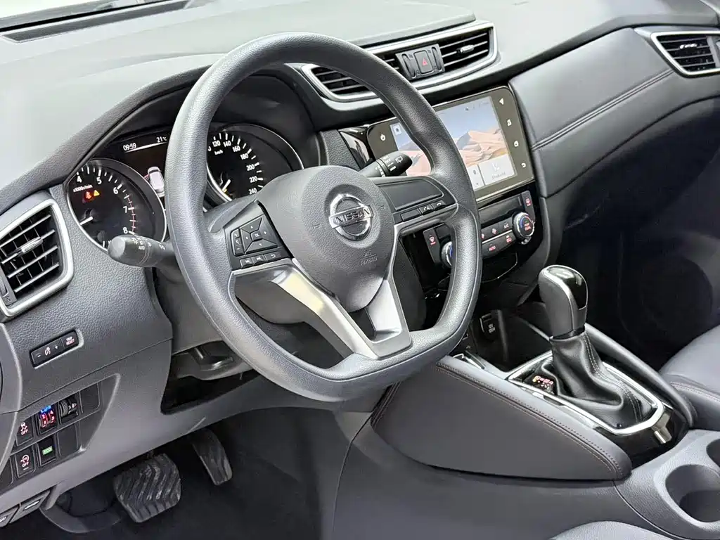 Nissan Qashqai — фото 7