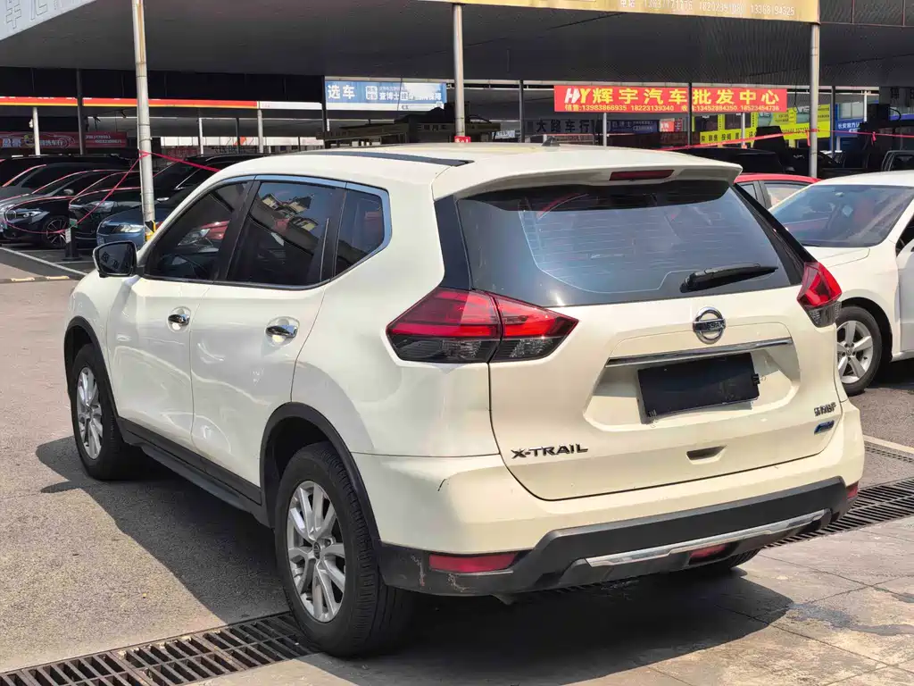 Nissan X-Trail — фото 4