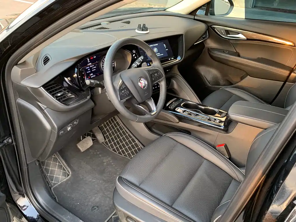 Buick Envision Plus — фото 11