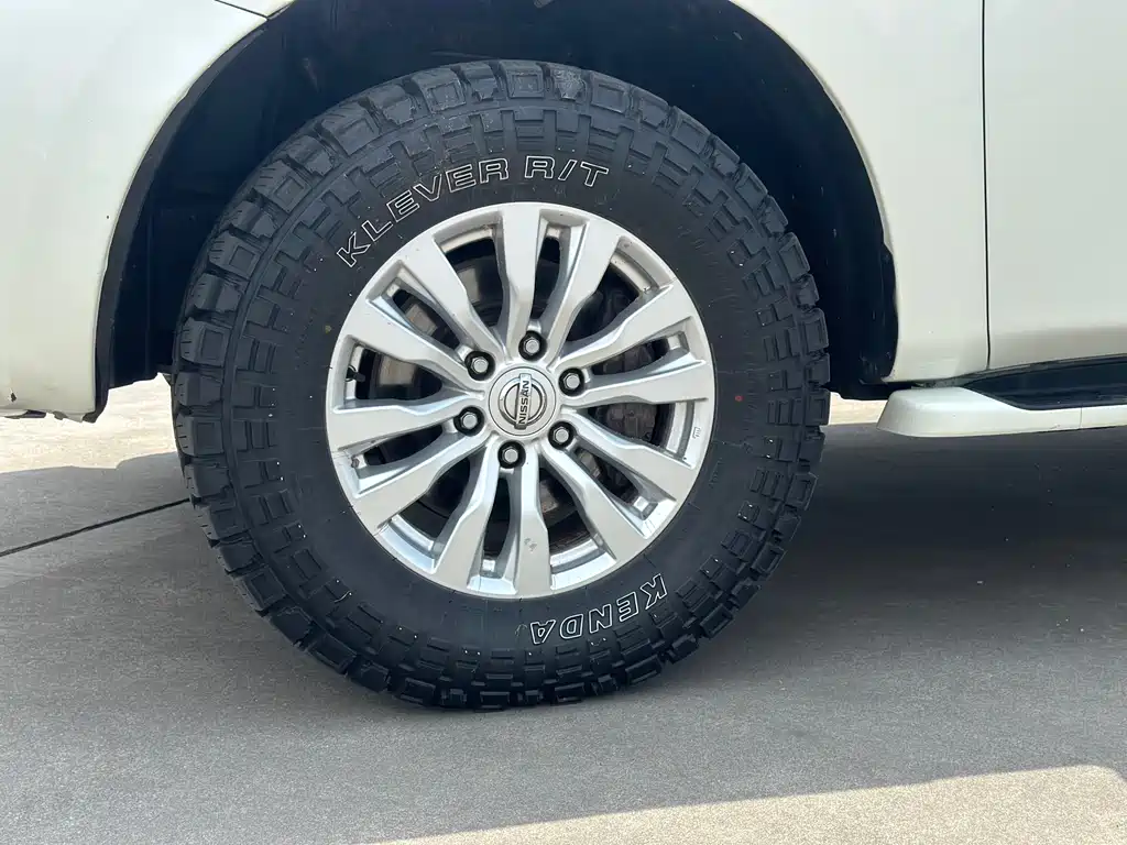 Nissan Patrol — фото 8
