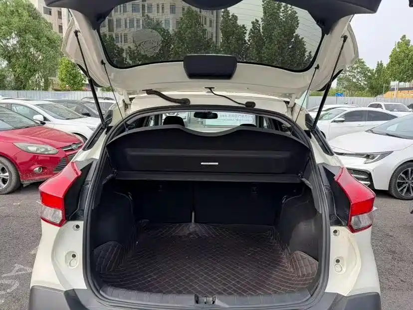 Nissan Kicks — фото 4