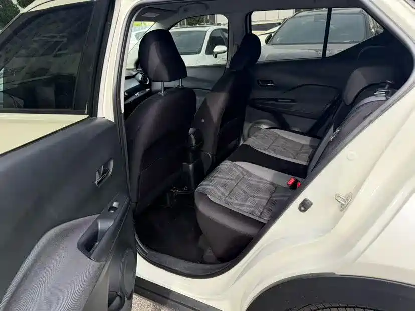 Nissan Kicks — фото 9