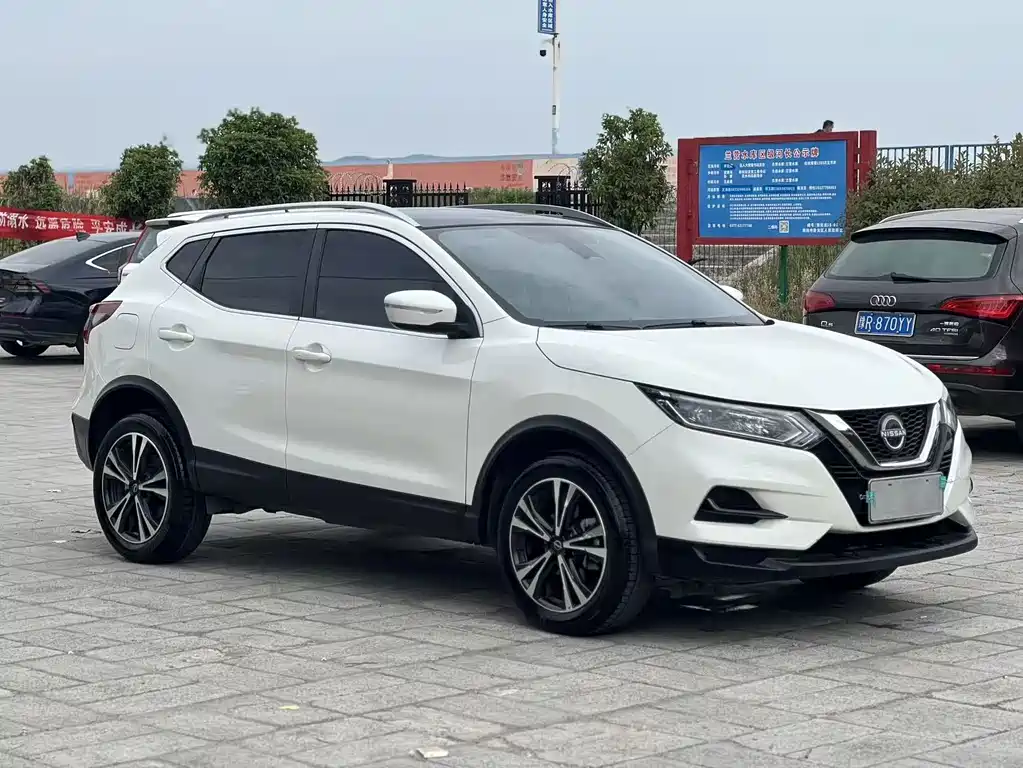 Nissan Qashqai — фото 3